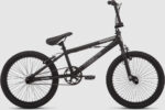 Czarny rower BMX Mongoose Division na jasnoszarym tle
